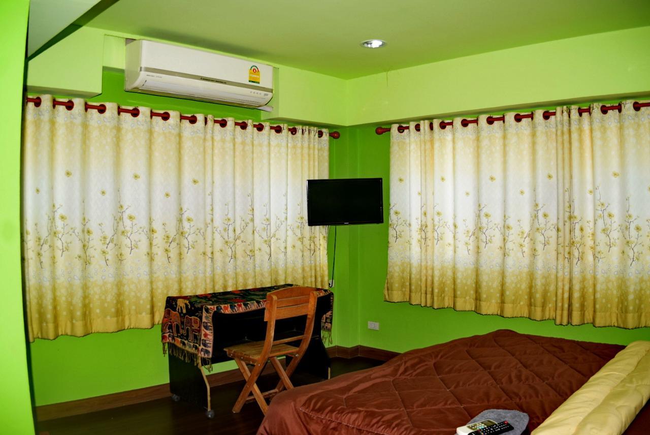 Room To Let Chiang Mai Exterior photo